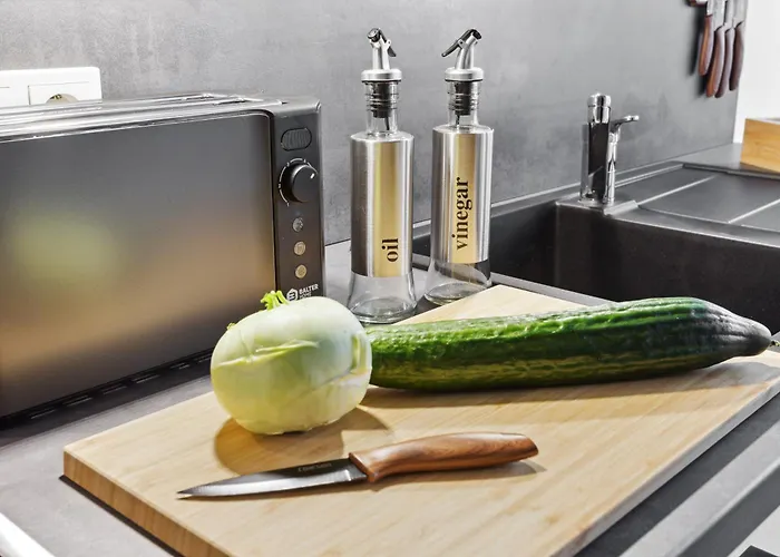 Wohnliebe, Zentral, Klinik, Gop Variete-theater, Langzeitaufenthalt